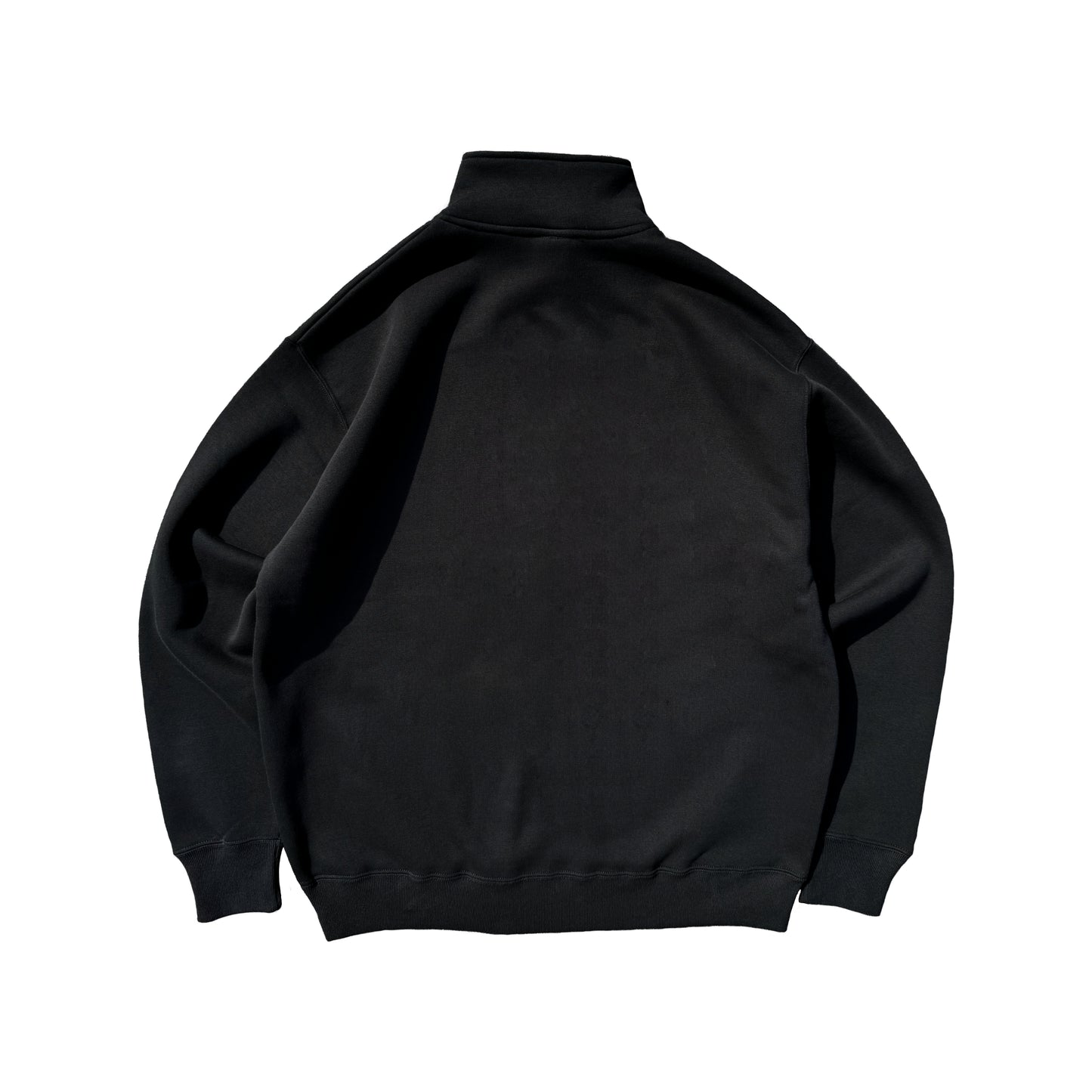 tagging half zip-up sweater in black