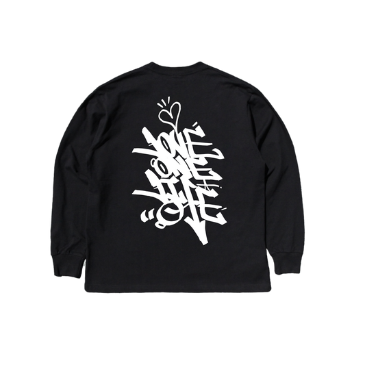 tagging back print LS tee in black