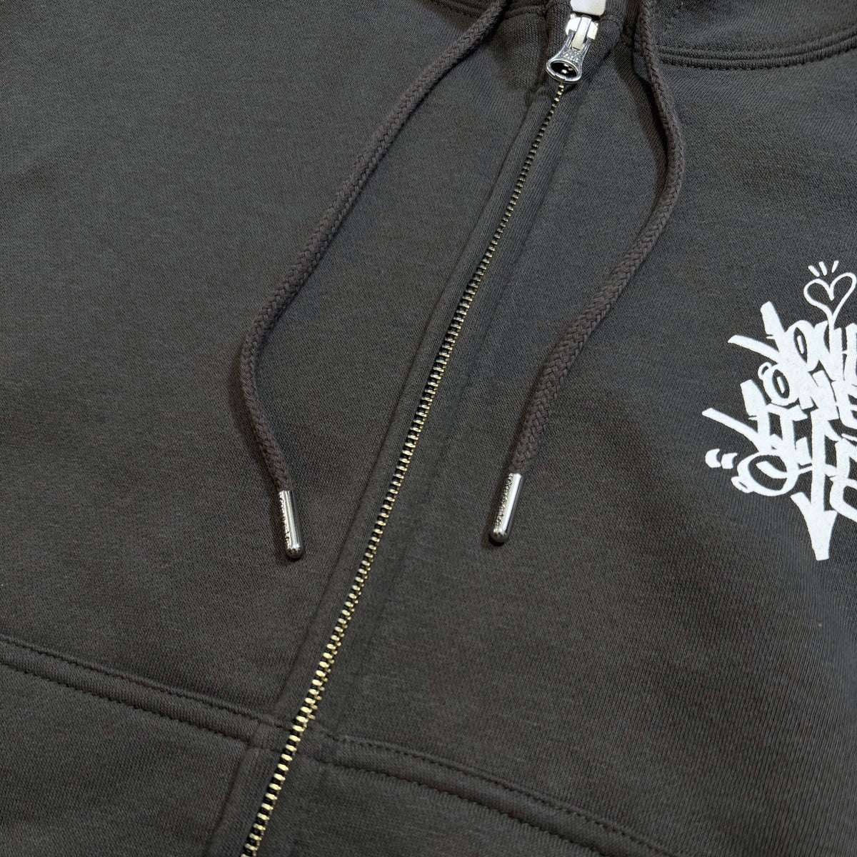 tagging back print zip-up hoodie in charcoal