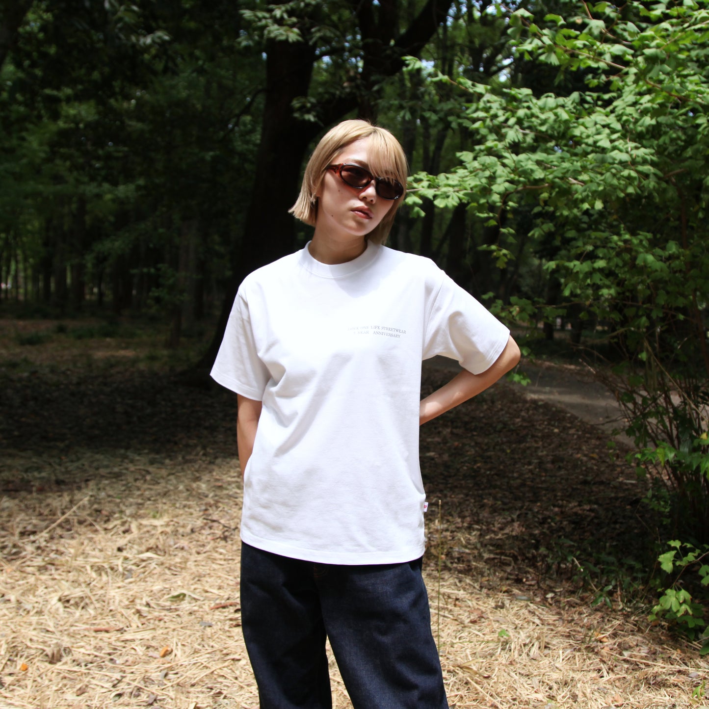 5 year anniversary tee in white