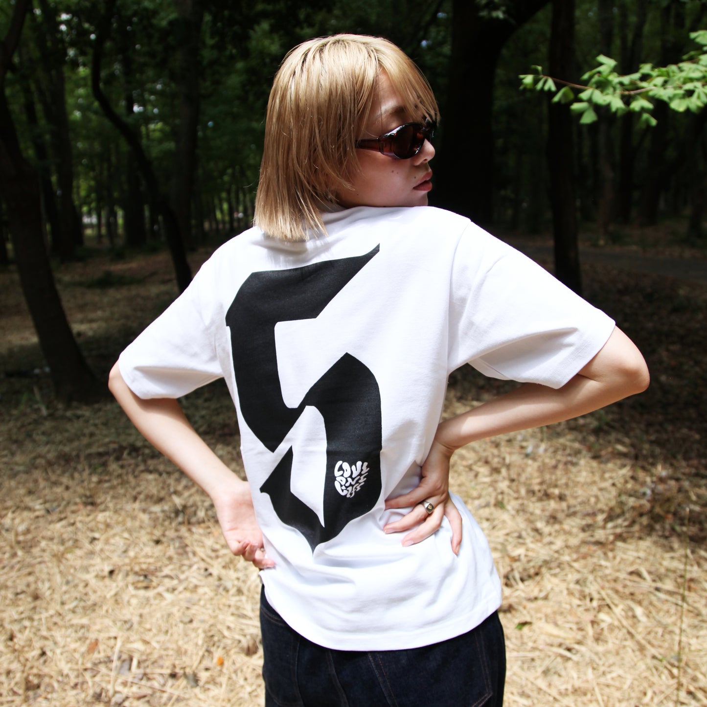5 year anniversary tee in white