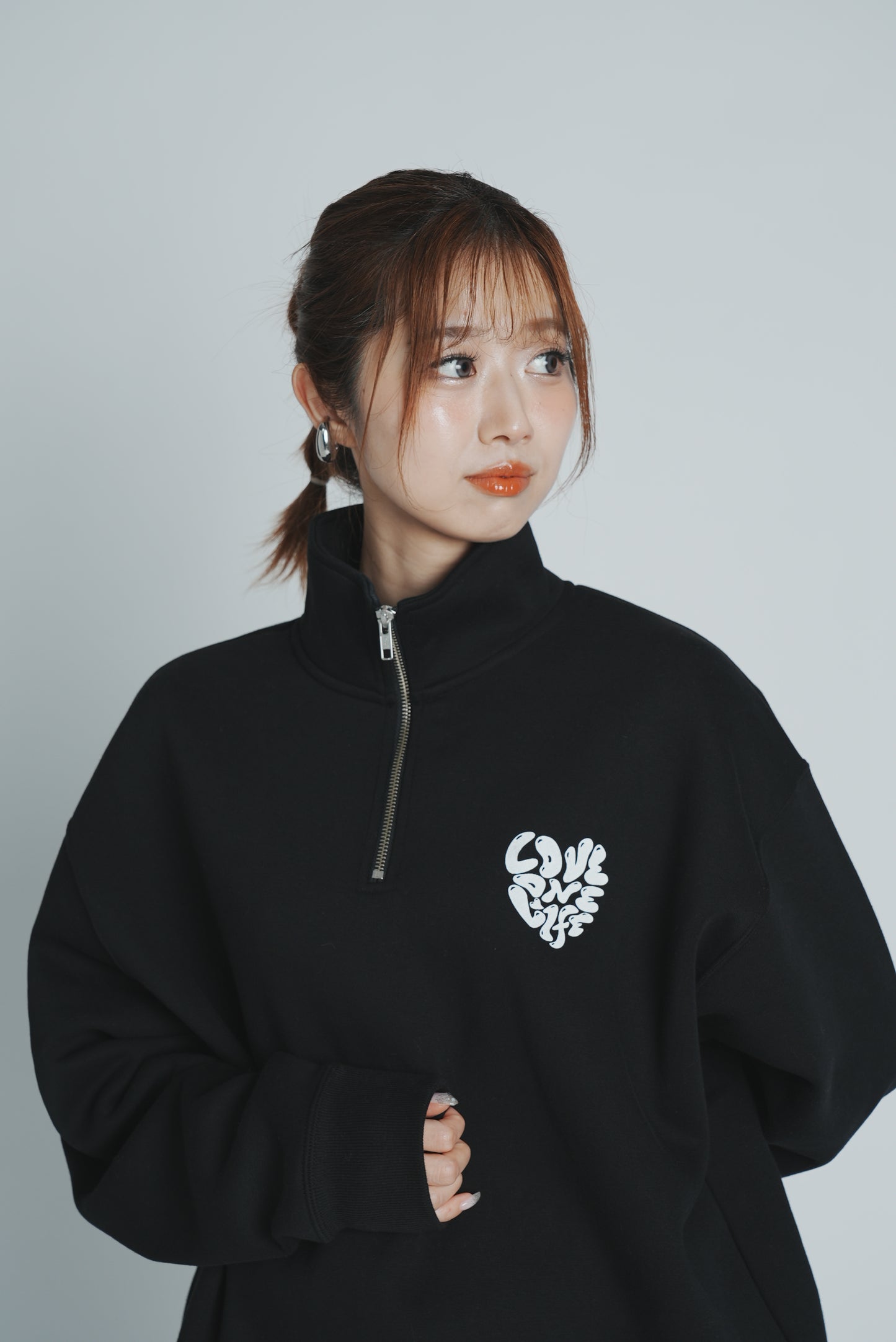 dog half zip-up sweater in black