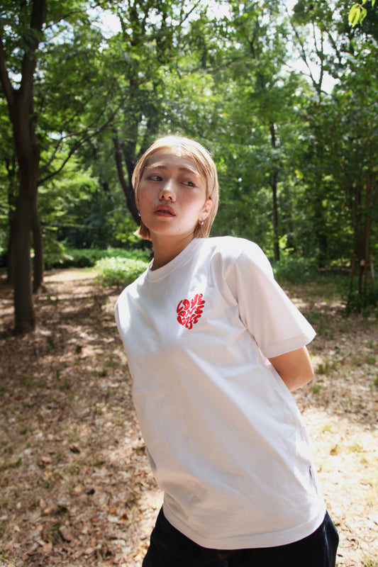 heart tee in white