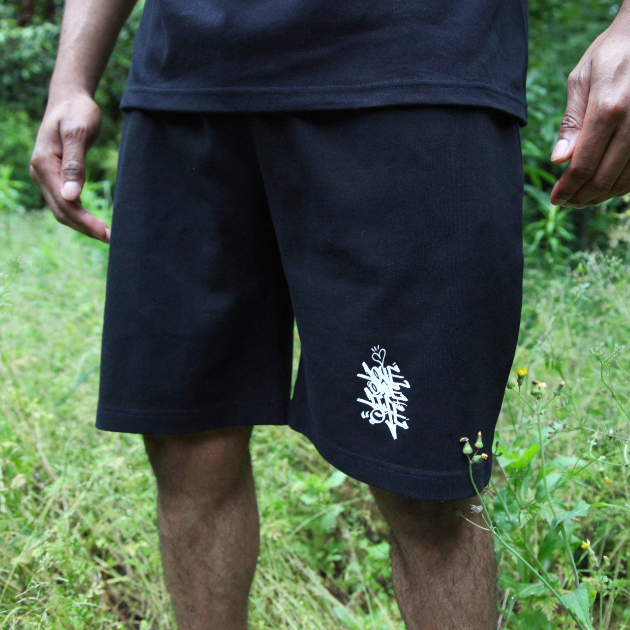 tagging heavy weight pants in black