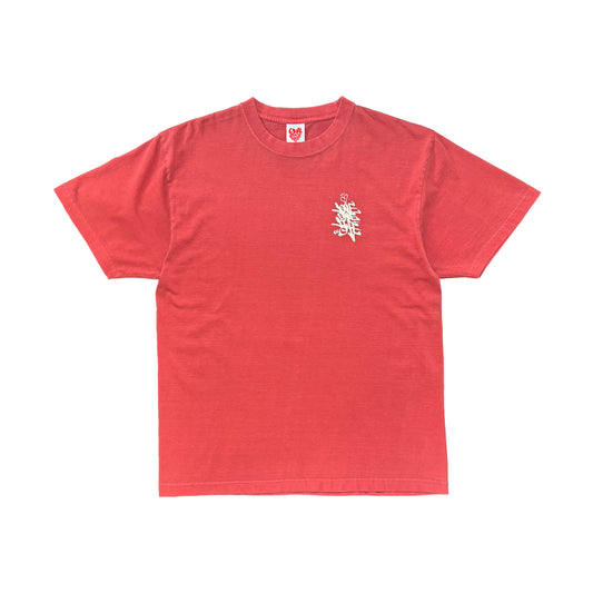 tagging tee in vintage red