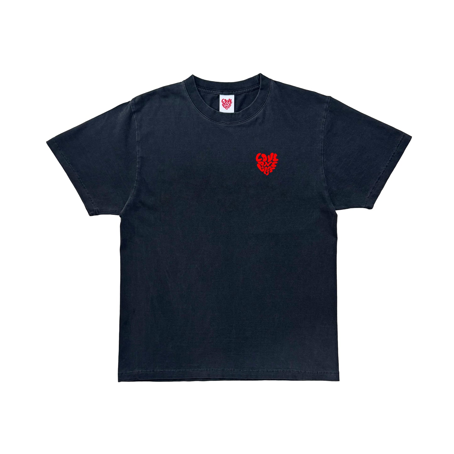heart tee in vintage black