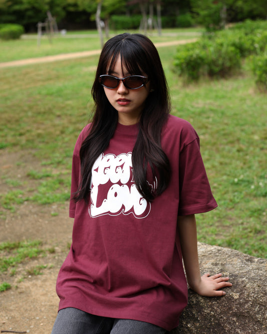 keep love tee in bordeaux