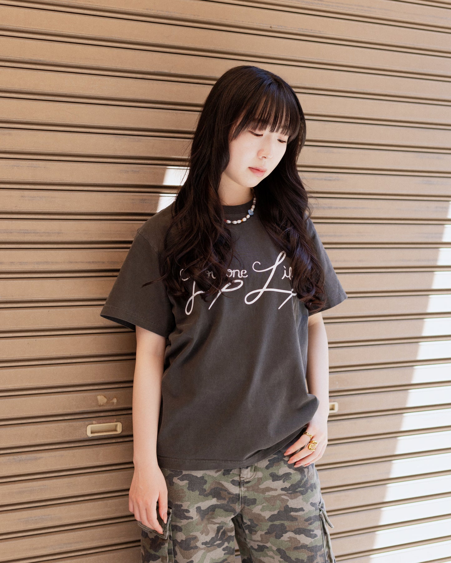 love one life tee in vintage black